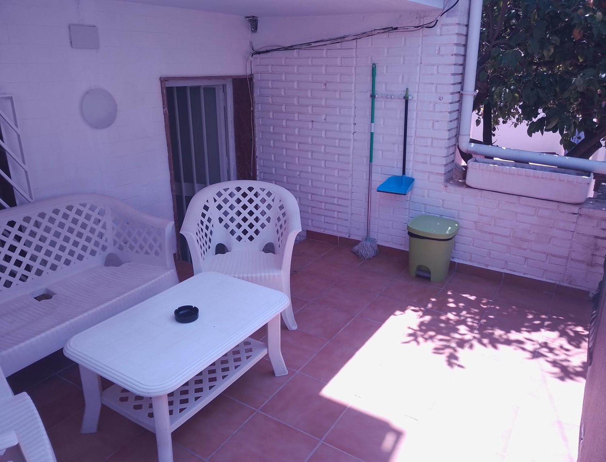 Serrano Con Terraza